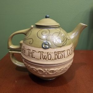Grasslands Road Celtic 22 oz teapot with built-in tea cup